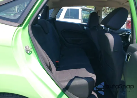 2015 Ford Fiesta Se z USA, uszkodzony, nr VIN 3FADP4BJ3FM213224